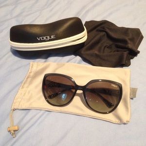 Vogue Eyewear Womens Sunglasses