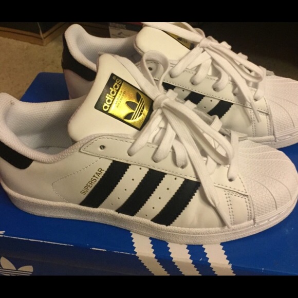 le adidas superstar originali poshmark le adidas superstar originali poshmark
