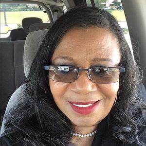 Meet your Posher, Dora