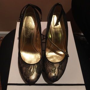 Aldo Olmos 6" wedges. Offers welcomed 😃