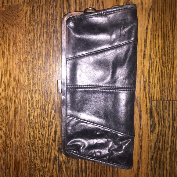 Kenneth Cole reaction clutch