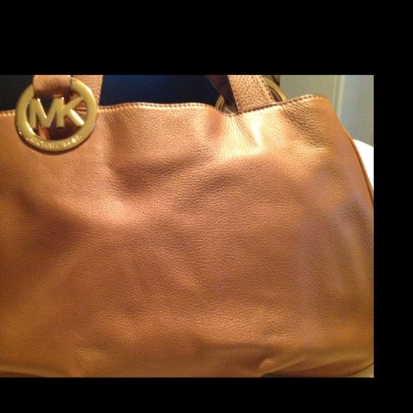 Purse - Picture 1 of 1