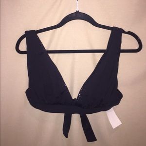 NWT La Blanca Studded Bikini Top