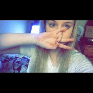 Meet your Posher, Toni