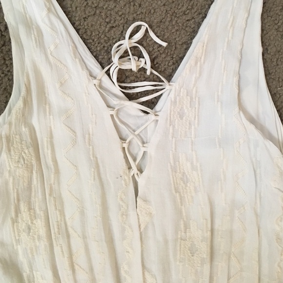 Cream romper - Picture 2 of 4