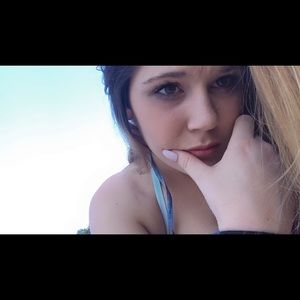 Meet your Posher, Nicky