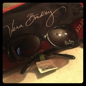 💄NEW Vera Bradley, sunglasses.