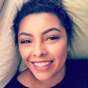 Meet your Posher, Karol