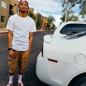 Meet your Posher, Dayon