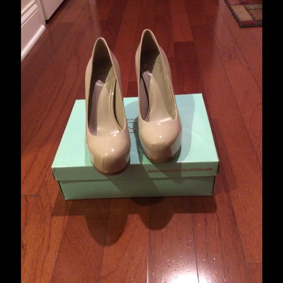 Jessica Simpson platform heels