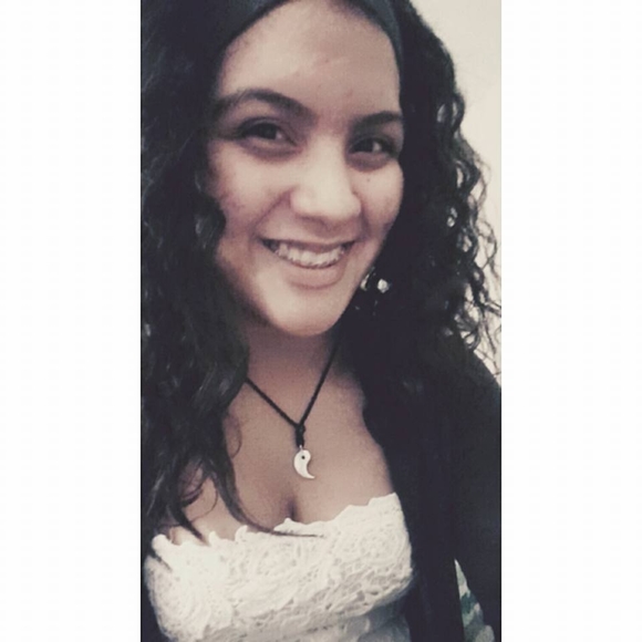 Meet your Posher, Jennifer - Picture 1 of 1