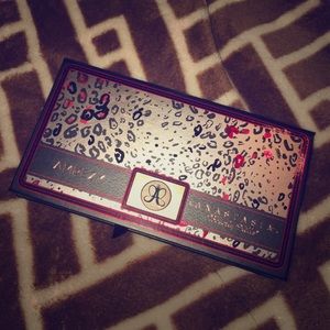 Anastasia Beverly Hills Amrezy Palette
