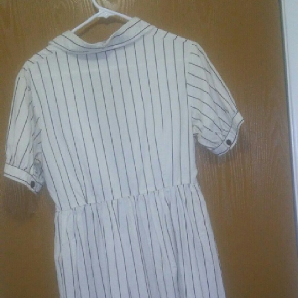 Dress - Picture 3 of 5