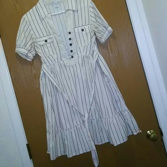 Dress - Picture 4 of 5