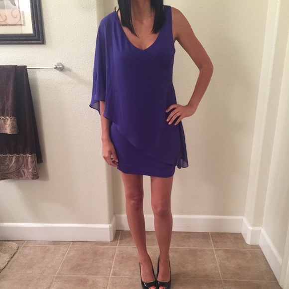 Gorgeous bebe dress💜