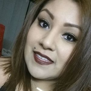 Meet your Posher, Alejandra