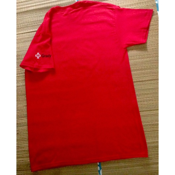 Tops - ๐Brand New Atlanta Hawks T-Shirt Tops - ๐Brand New Atlanta Hawks T-Shirt