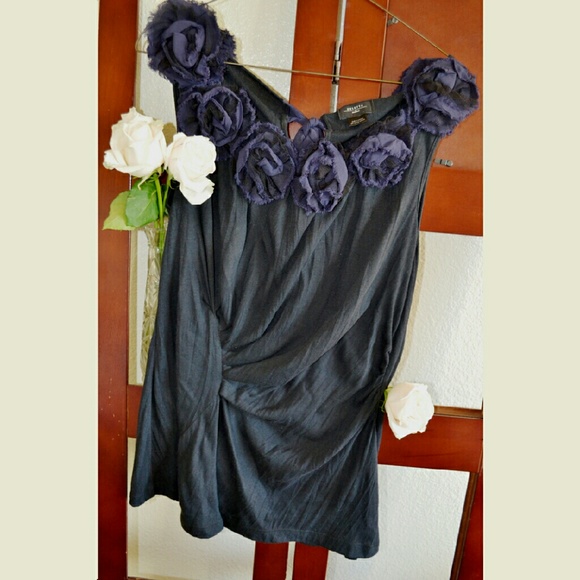 Beautiful Navy Deletta Flower Tank