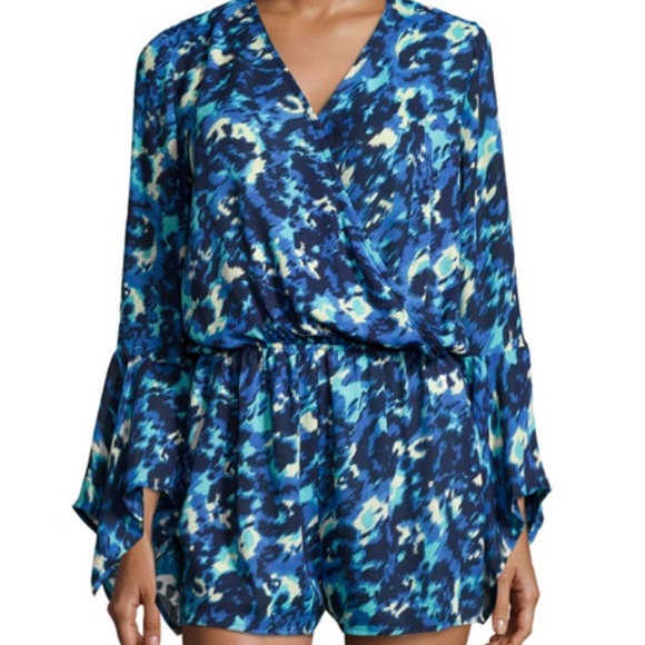 ROMEO + JULIET COUTURE BLUE BELLE ROMPER NWT - Picture 3 of 4