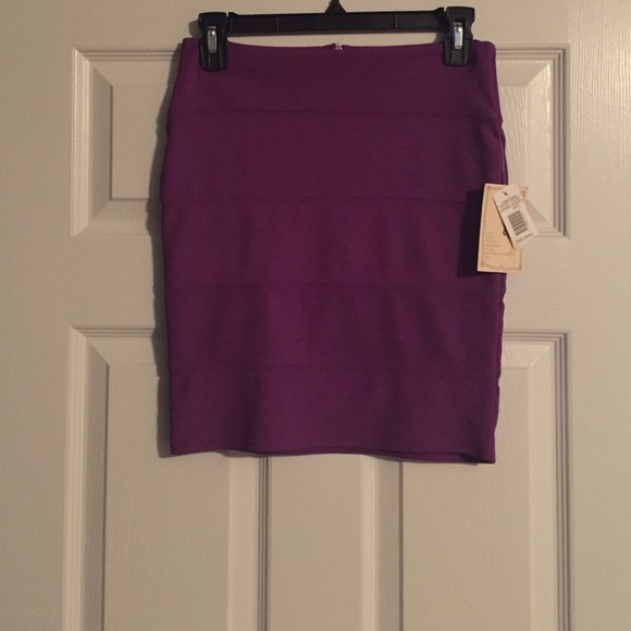 ⭐️2 for $10⭐️ Purple bodycon skirt