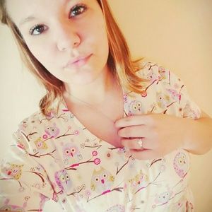 Meet your Posher, Courtney