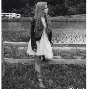 Meet your Posher, Nicole