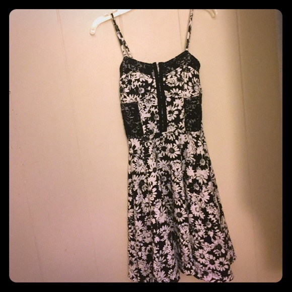 Floral Sleeveless Dress