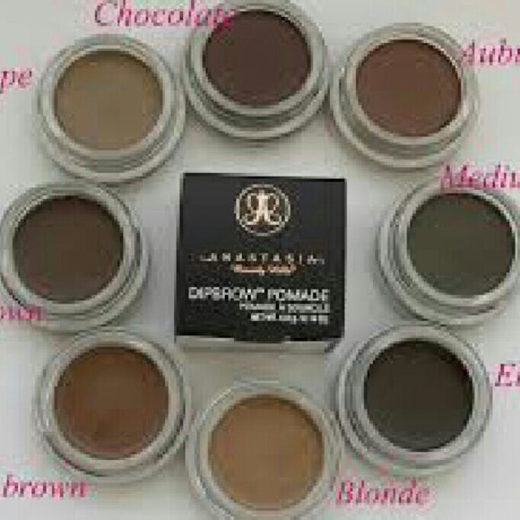 Anastasia Beverly Hills pomade