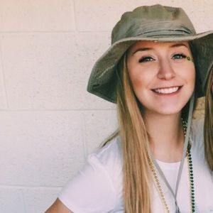 Meet your Posher, Erika