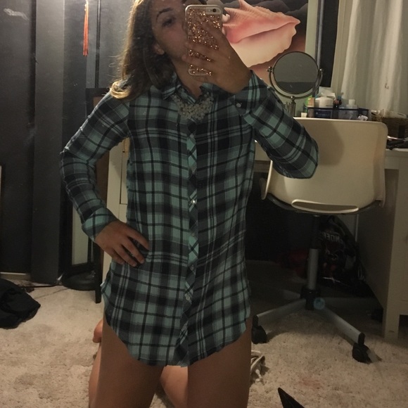 Long long-sleeved blue flannel 💙 - Picture 3 of 3