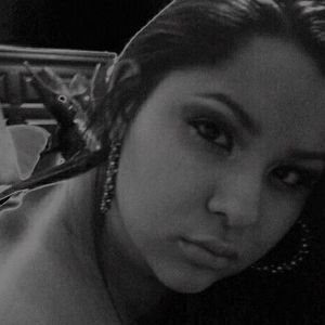 Meet your Posher, Isaura