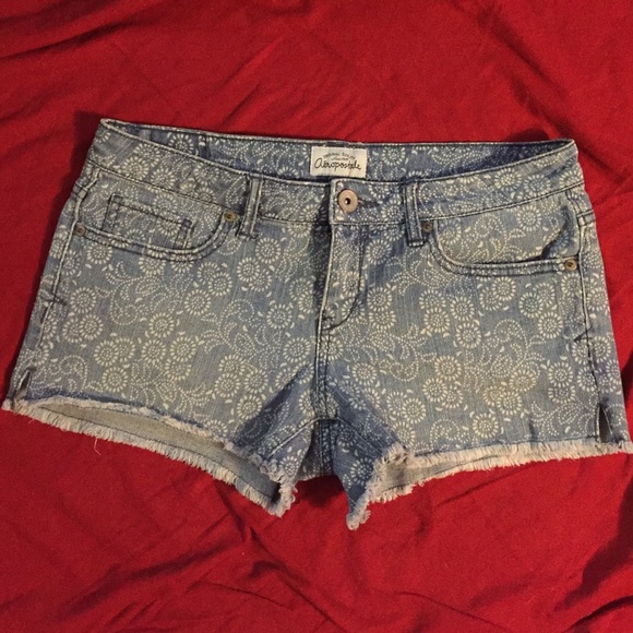 NWOT... Aeropostale Jean shorts⭐️