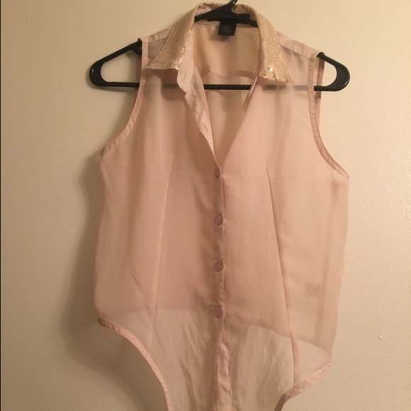 Sleeveless waist tie blouse