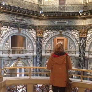 Meet your Posher, Lizzie
