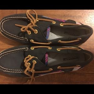 Navy and plaid Sperrys