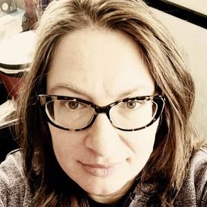 Meet your Posher, Carrie