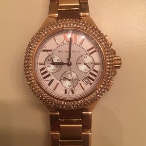Authentic Michael Kors watch. 💕💜