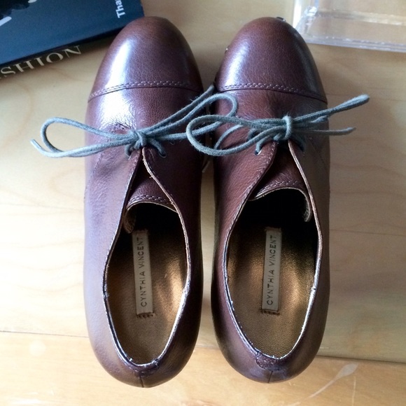 ❌SOLD❌ Cynthia Vincent 'Wesley' Oxford Clogs - Picture 2 of 4