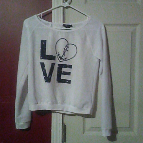 Long sleeved tee