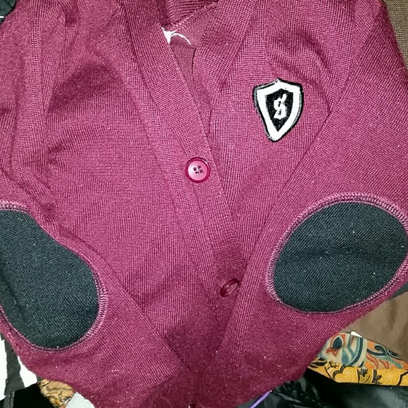 Half button up - Picture 2 of 2