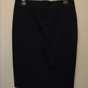 Price Drop! 💸 Ann Taylor navy pencil skirt
