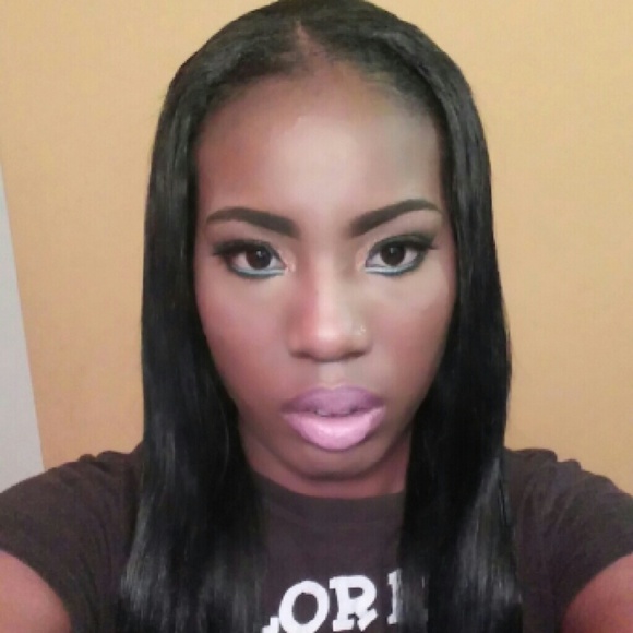 Meet your Posher, Tika