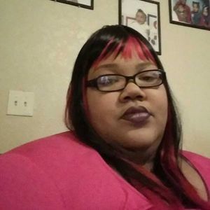 Meet your Posher, Deniece