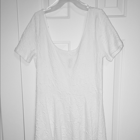 Fit&flare white dress - Picture 1 of 3