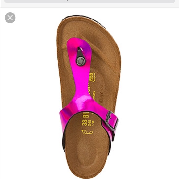 ISO, not selling!  Birkenstocks size 36!