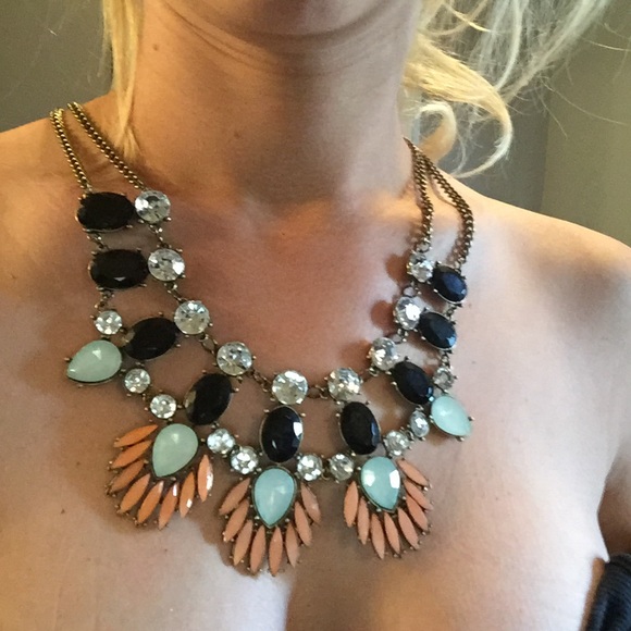 Statement necklace