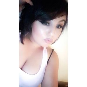 Meet your Posher, Marissa