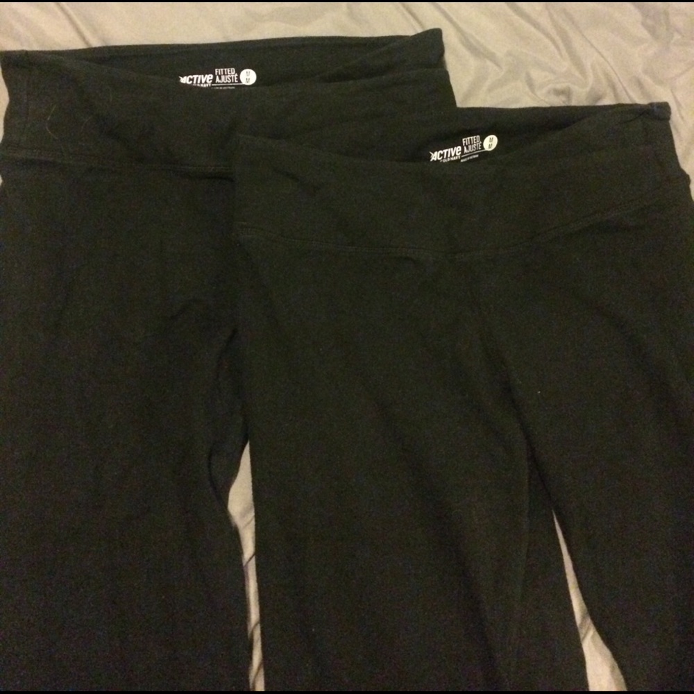Set of 2 Old Navy Active Capris