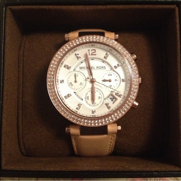 Michael Kors Watch - Picture 1 of 2