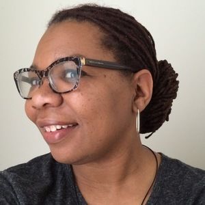 Meet your Posher, Monique